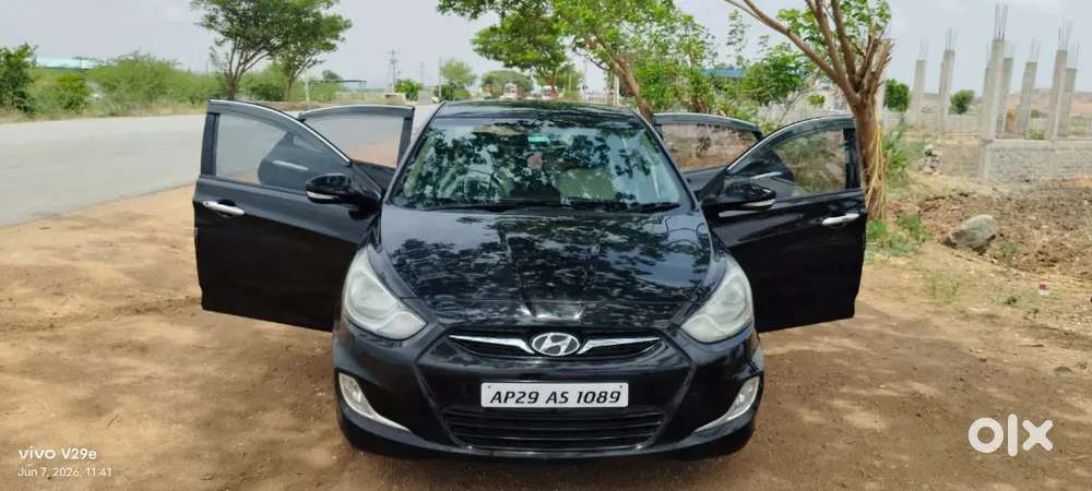 Hyundai Verna 2011 Petrol Manual 106000 Km Driven