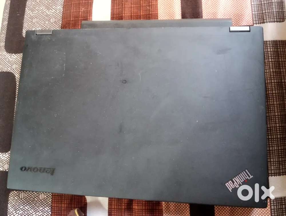 ThinkPad t440 | i7 4th gen Quad core | 8 GB RAM | 238 GB SSD |