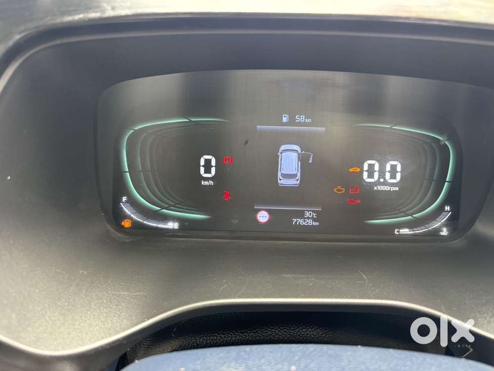 Kia Carens 1.5 Luxury Plus Diesel 6 Str, 2022, Diesel