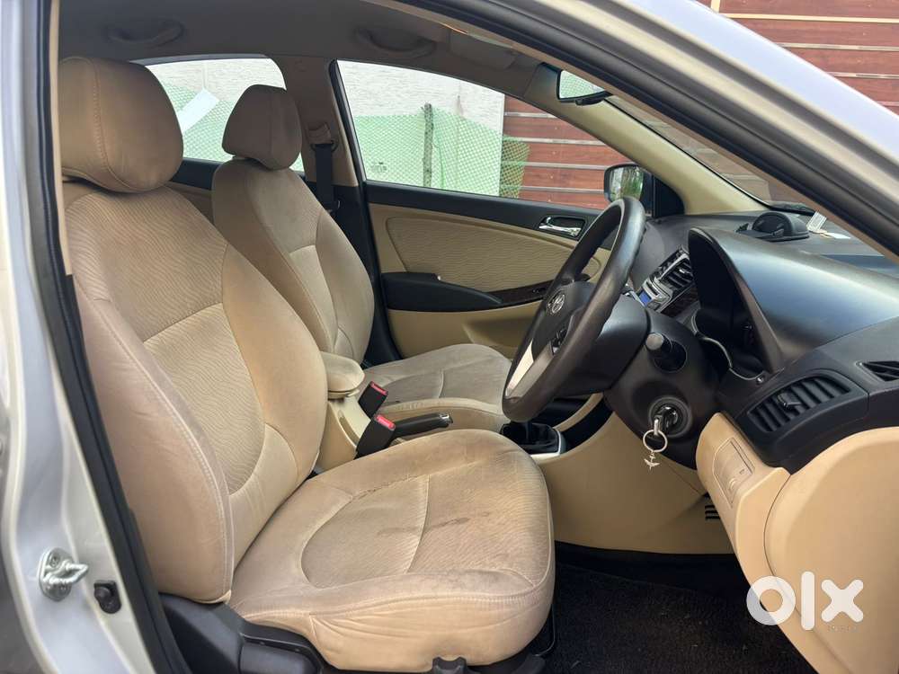 Hyundai Verna Crdi Vgt Sx 1.5, 2014, Petrol