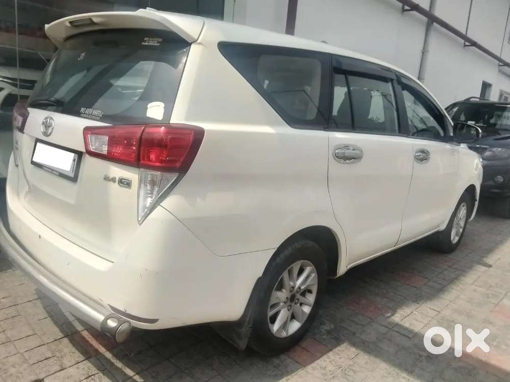 Toyota Innova Crysta 2016 Diesel Manual