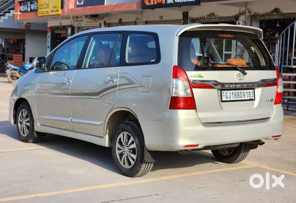 Toyota Innova 2.5 Zx 7 Str Bs-iv, 2015, Diesel