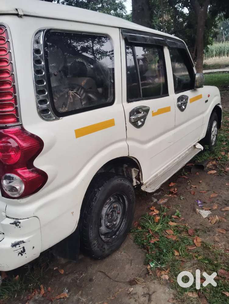 Mahindra Scorpio Classic 2012 Diesel 185000 Km Driven