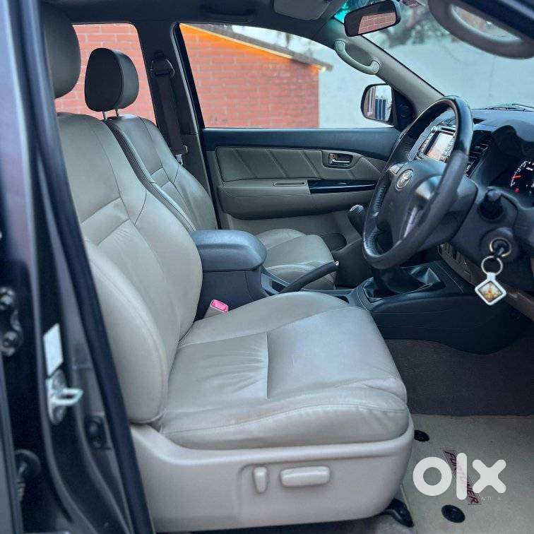 Toyota Fortuner 3.0 4x2 Mt, 2014, Diesel