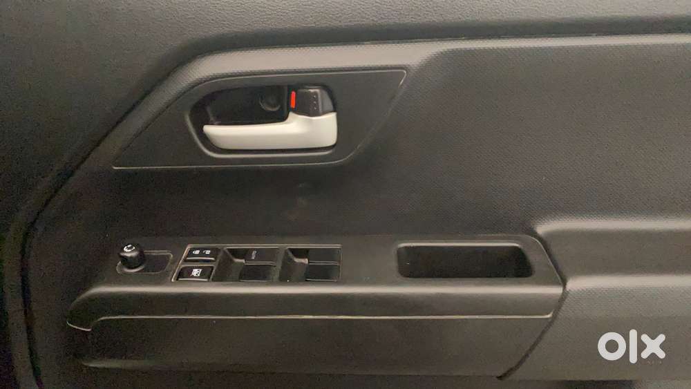 Maruti Suzuki Wagon R Zxi 1.2, 2023, Petrol