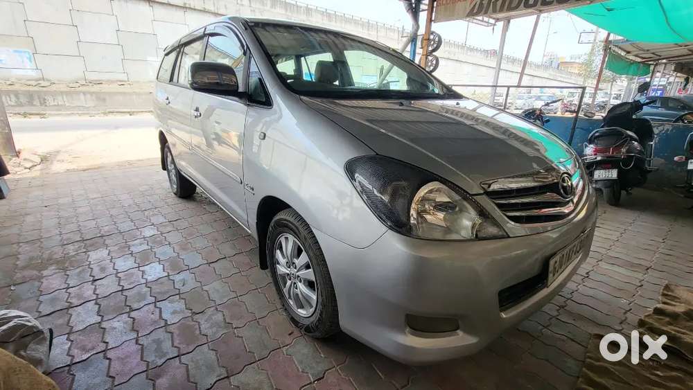 Toyota Innova 2.5 Diesel Manual 2010