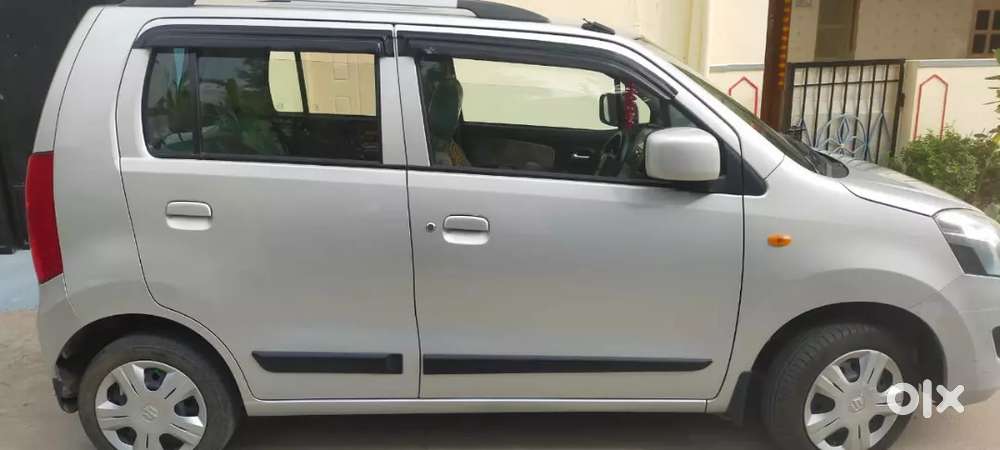 Well Maintaind Wagon R Vxi 2014