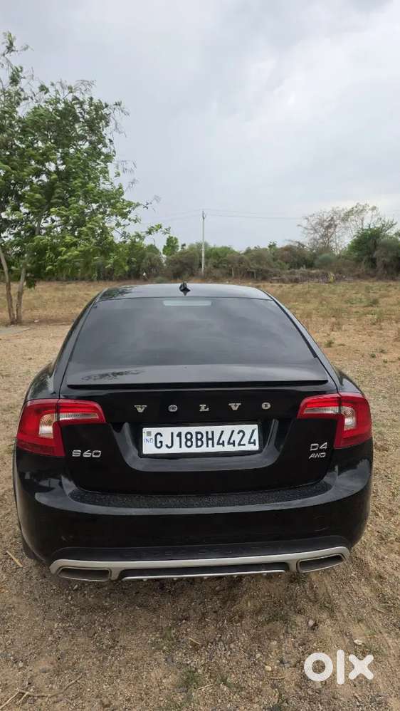 Volvo S60 Cross Country 2017 Diesel 56000 Km Driven