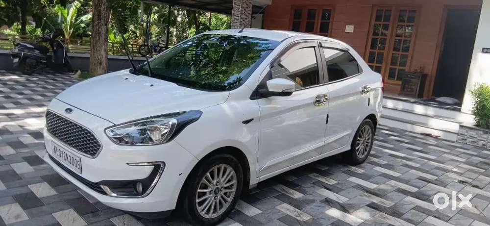 Ford Aspire Titanium Blu 2019