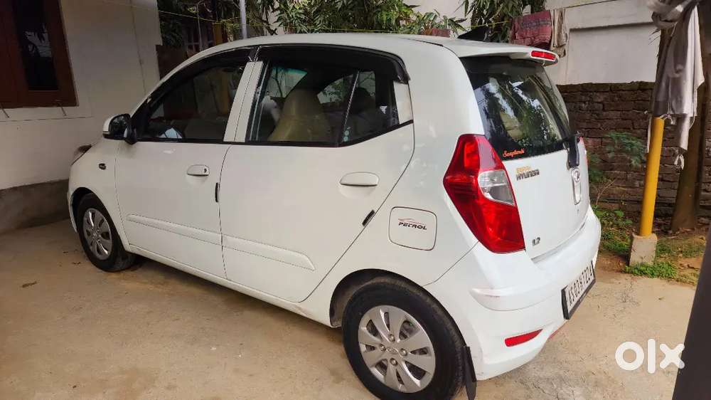 Hyundai I10 2012 Petrol  Well Maintained  Low Km  Urgent Sale