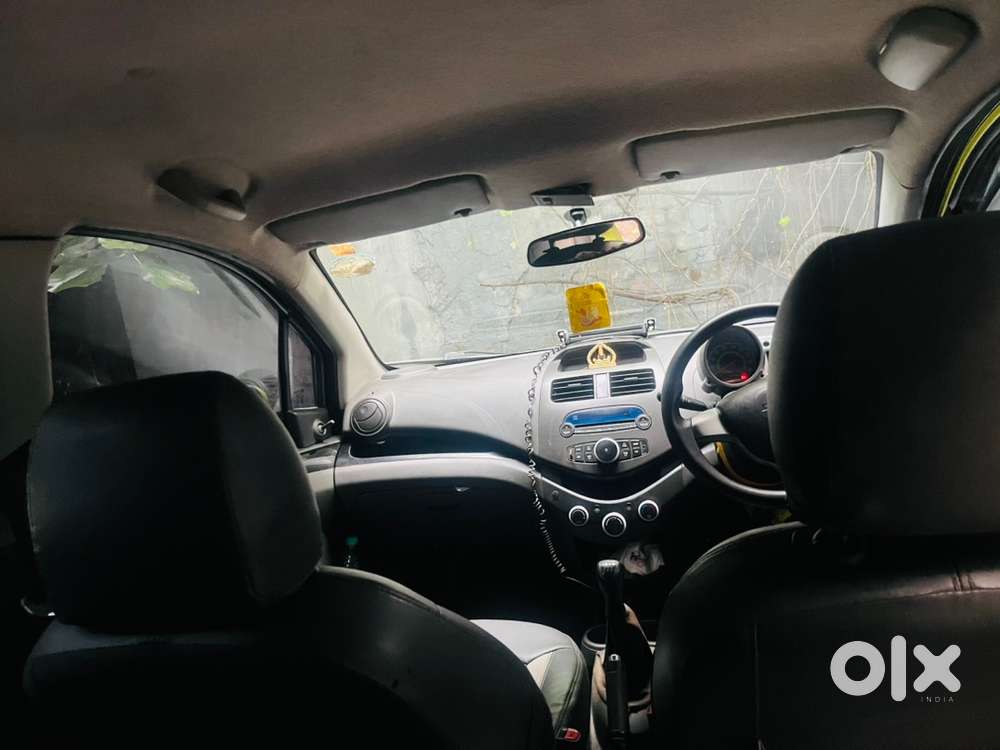 Chevrolet Beat Petrol 2012