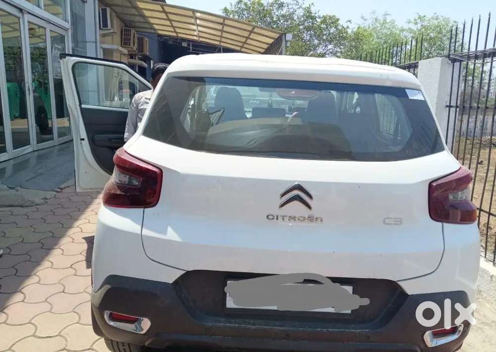 Date Of Purchasing 16.oct 2025 Citrone C3 Live 1.2 Petrol Km 11000