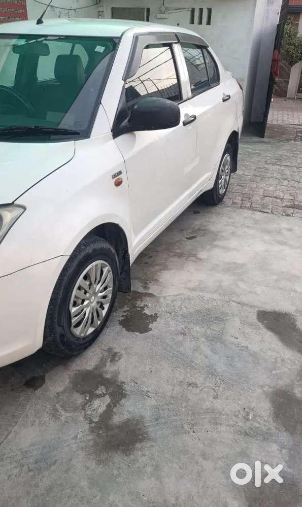 Maruti Suzuki Dzire Tour 2015