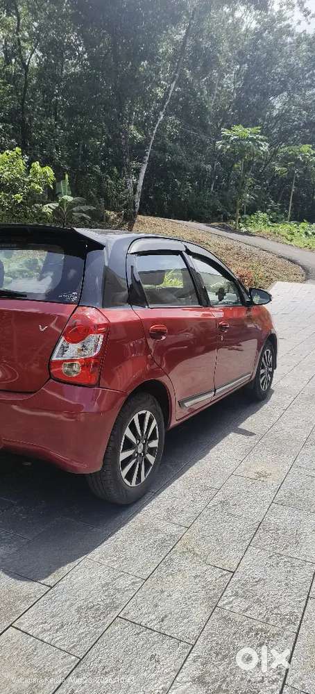 Toyota Etios Liva 2018 Dual Tone