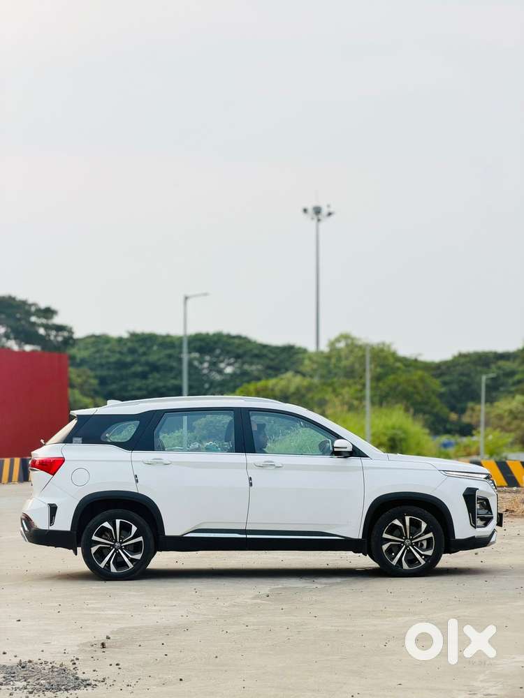 Mg Hector Plus Sharp Pro 1.5 Turbo Petrol Cvt 7 Str, 2023, Petrol