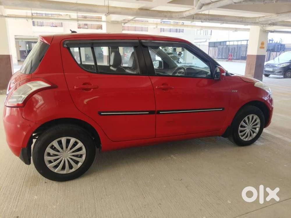 Maruti Suzuki Swift Vxi 1.2 Abs Bs-iv, 2015, Petrol