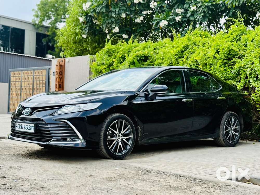 Toyota Camry Hybrid, 2024, Petrol