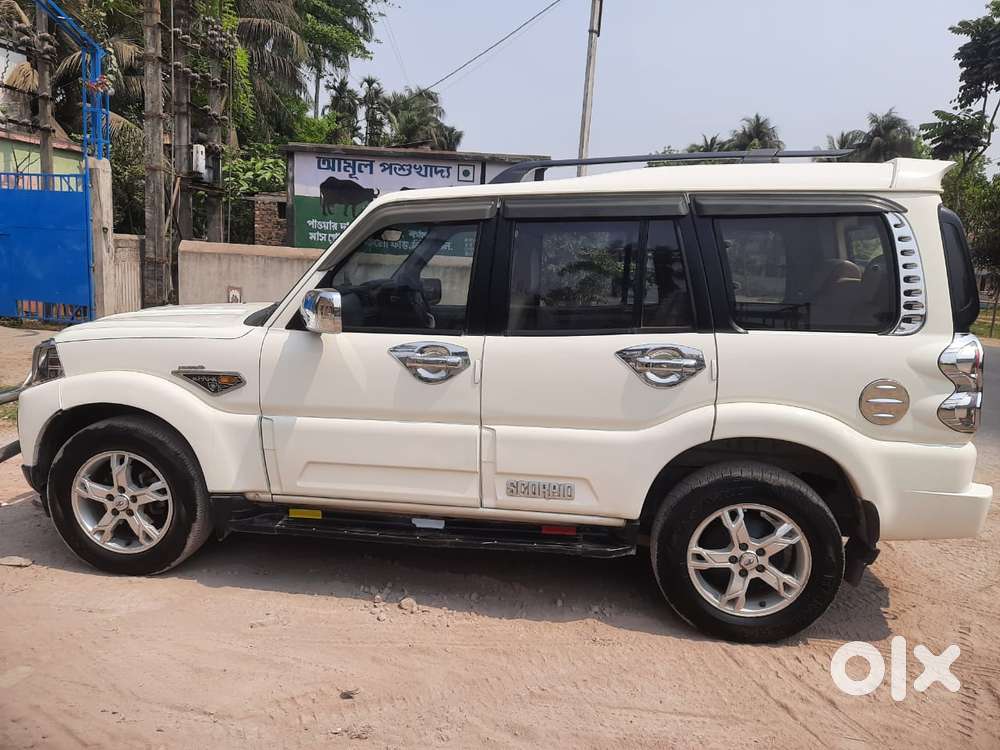 Mahindra Scorpio S10, 2017, Diesel