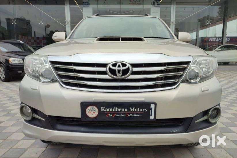 Toyota Fortuner 3.0 4x4 Manual, 2012, Diesel