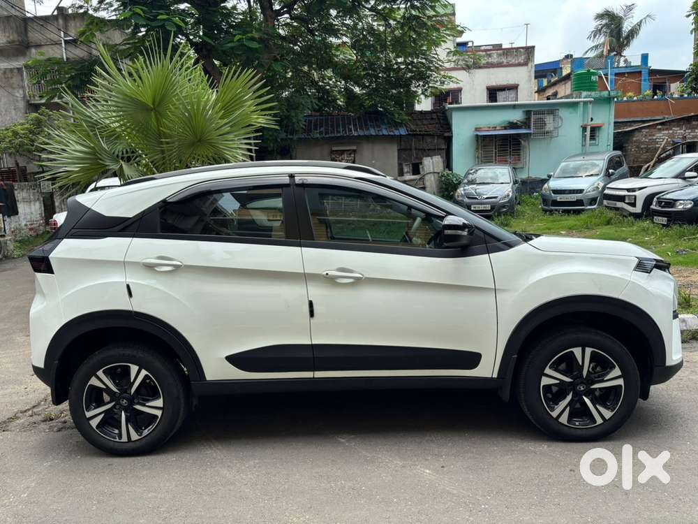 Tata Nexon Pure Plus 1.2 (6 Speed Mt) Petrol Just 9 Month Old