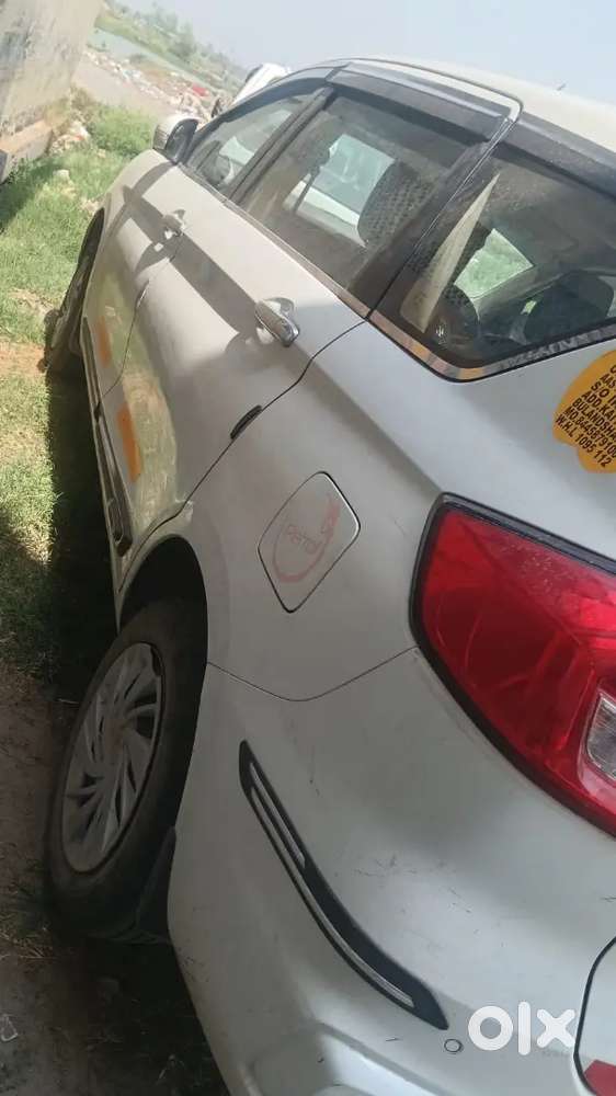 Maruti Suzuki Ertiga Vxi 2025