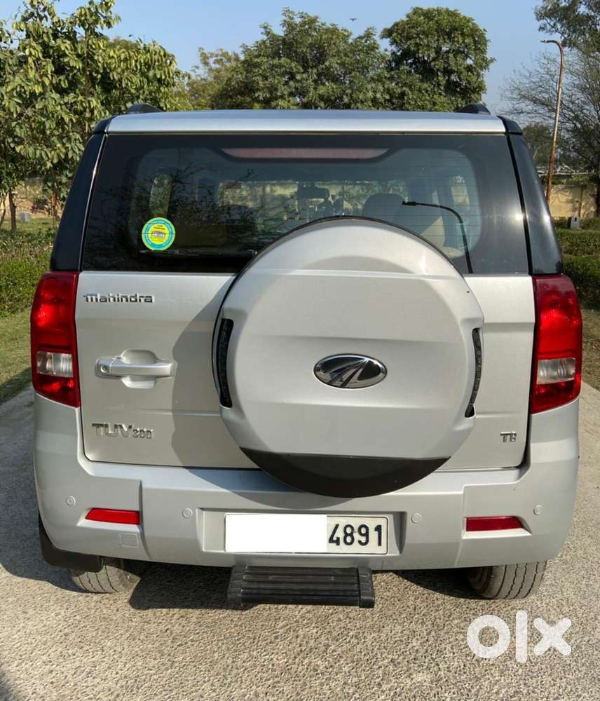 Mahindra Tuv 300