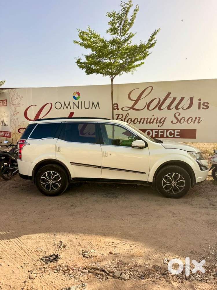 Xuv500 Businessman Car