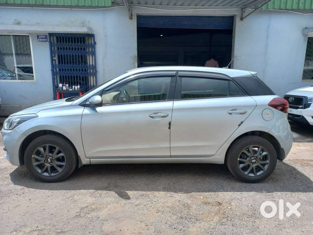 Hyundai Elite I20 Sportz Plus, 2020, Petrol