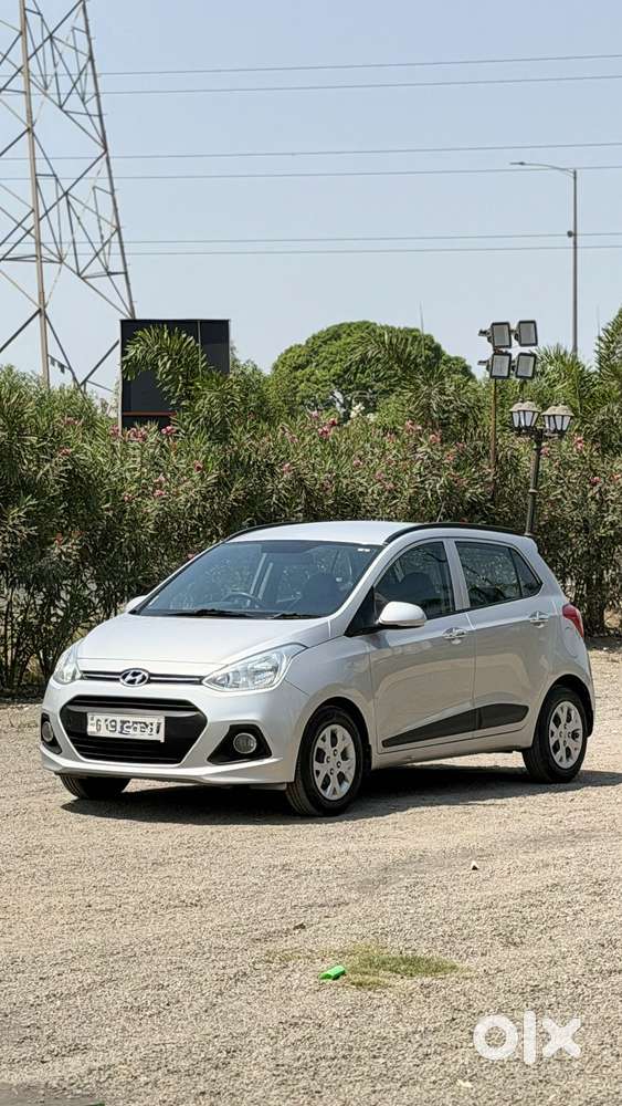 Hyundai Grand I10 2013-2016 At Sportz, 2014, Petrol