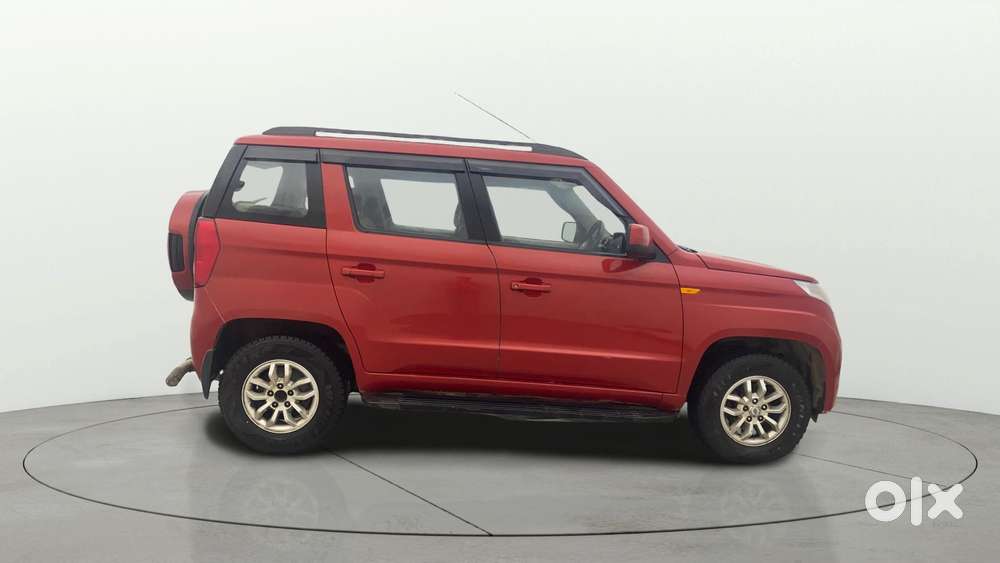 Mahindra Tuv 300 T8 Amt, 2017, Diesel