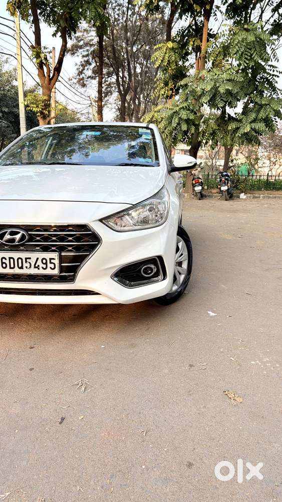 Hyundai Verna 1.6 Ex Vtvt, 2018, Petrol