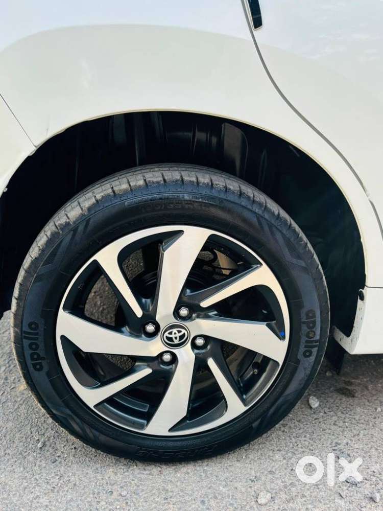 Toyota Glanza, 2023, Petrol