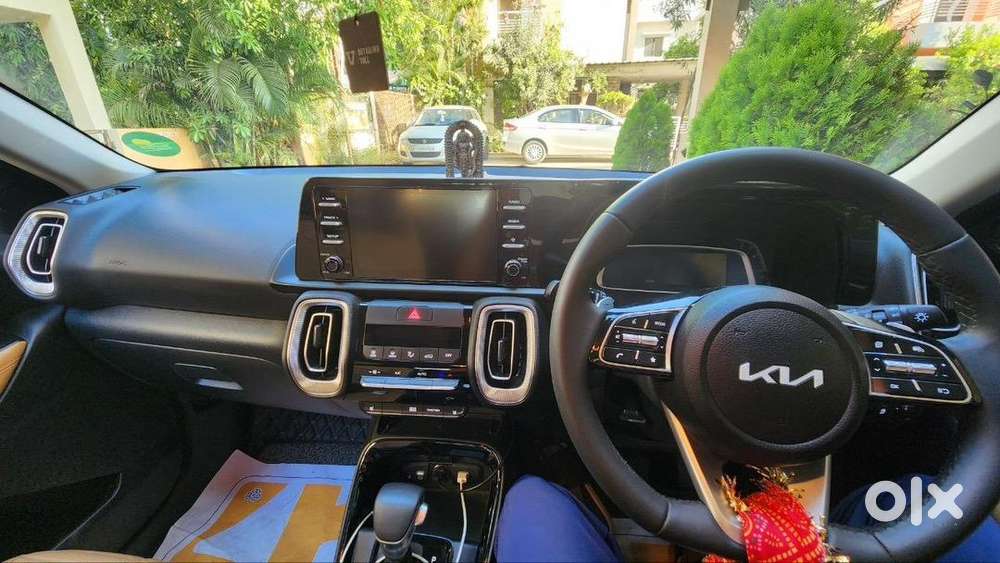 Kia Sonet 2025 Diesel 5600 Km Driven Silver Colour