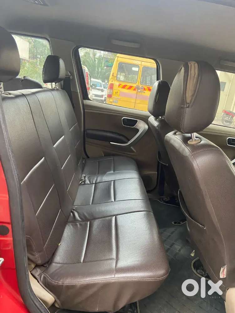 Mahindra Tuv 300 2016