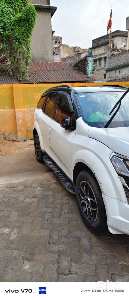 Mahindra Xuv500 2013 With Sunroof Urgent Sell