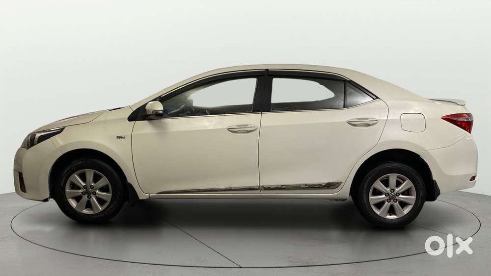 Toyota Corolla Altis [2014-2017] 1.8 G Cvt, 2015, Petrol