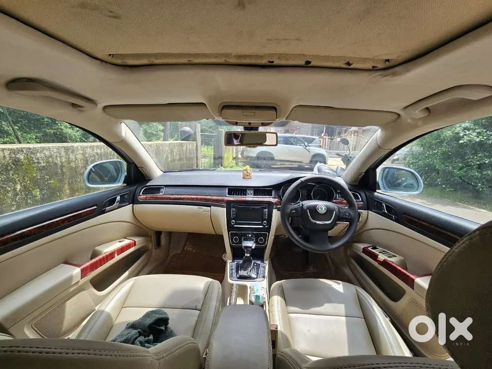 Skoda Superb 2010 Petrol Well Maintained