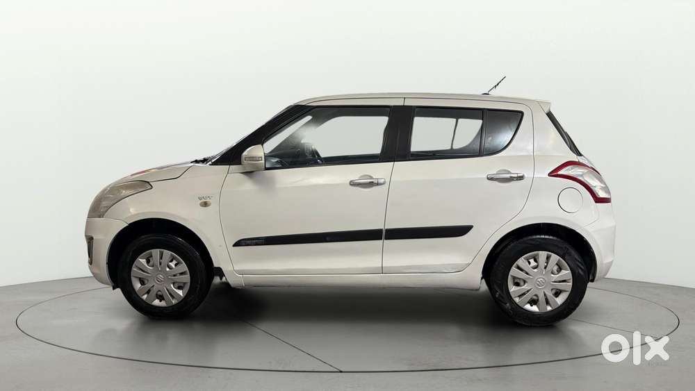 Maruti Suzuki Swift 1.2 Lxi (o), 2015, Cng & Hybrids