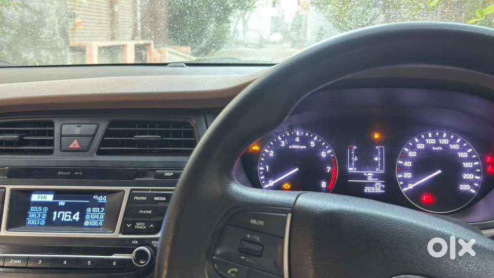 Hyundai I20 2018 Petrol 27000 Km Driven Well Maintain With Service Rec