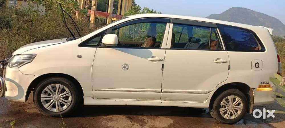 Toyota Innova 2016 Diesel Well Maintained