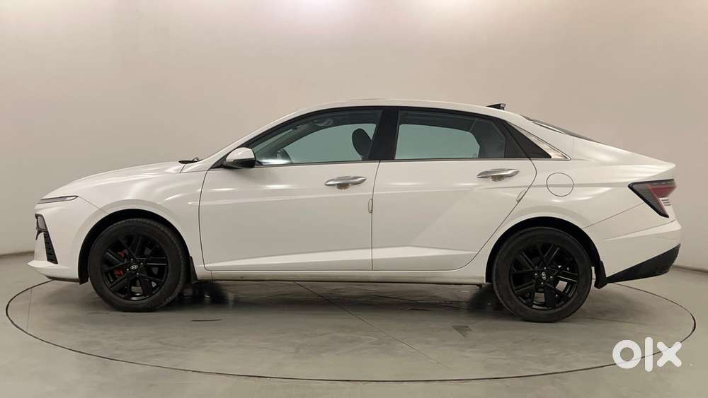 Hyundai Verna 1.5 Sx (o) Turbo Petrol Mt, 2023, Petrol