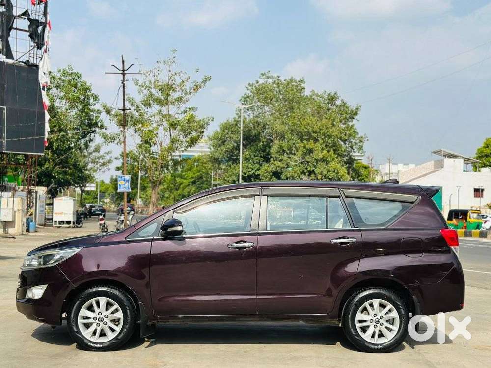 Toyota Innova Crysta 2.4 V 7 Str, 2016, Diesel