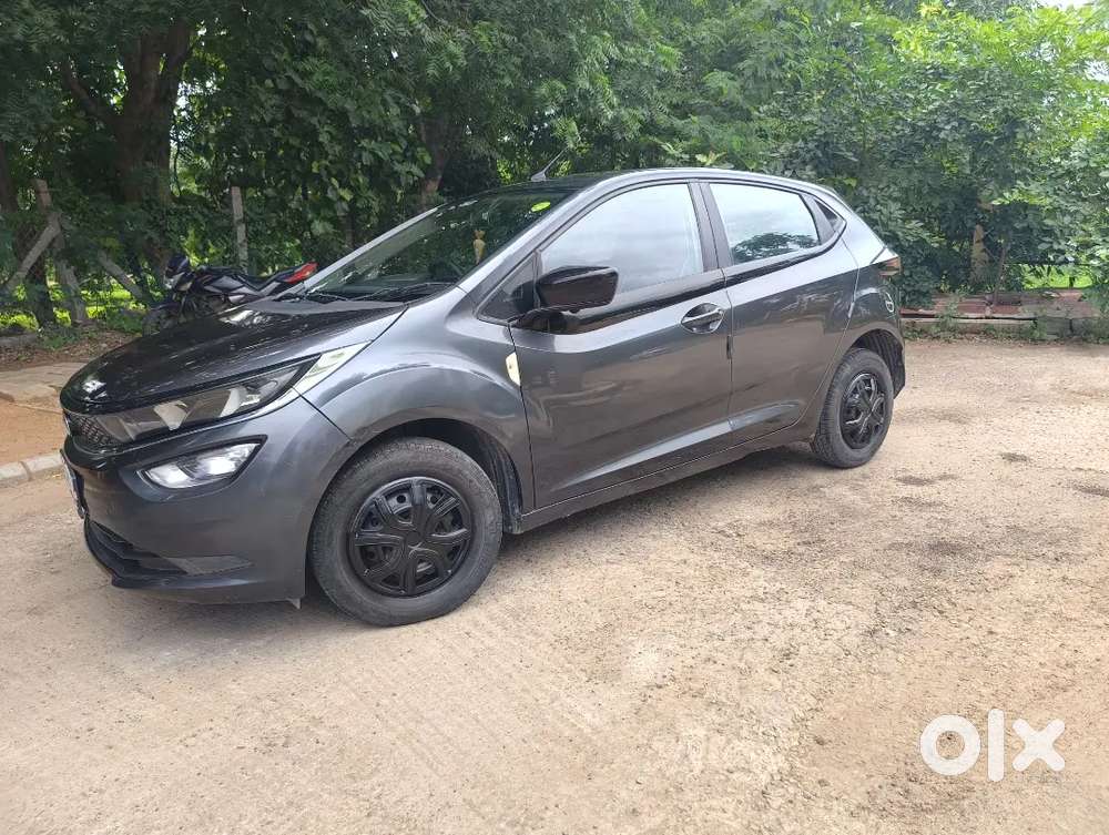 Tata Altroz Petrol 2021