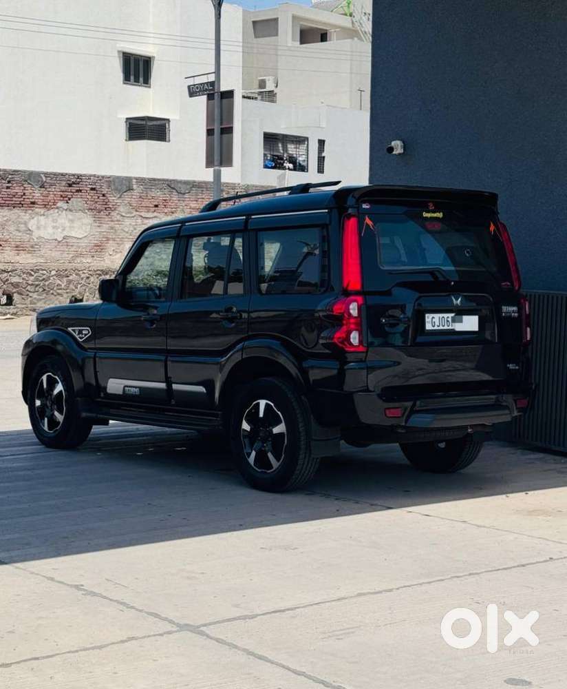 Mahindra Scorpio Classic 2.2 S 11 Mt 7 Cc, 2023, Diesel