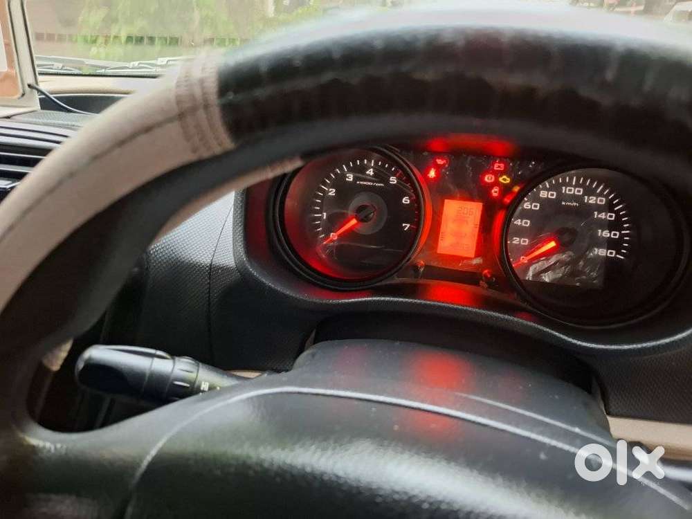 Mahindra Tuv 300 T4 Plus, 2018, Diesel