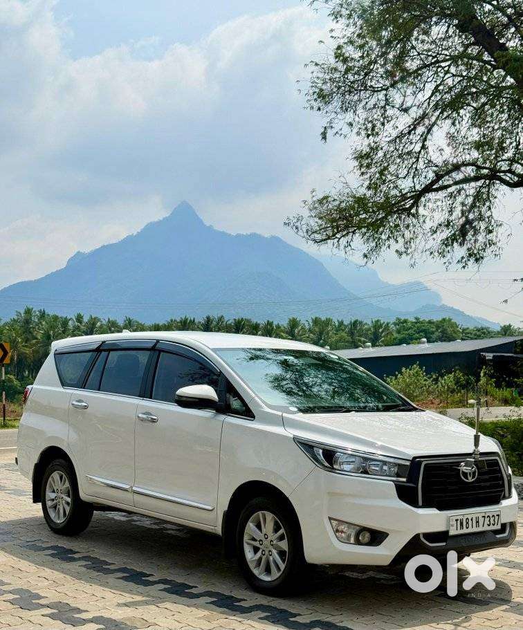 Toyota Innova Crysta 2.4 Gx Limited Edition 8 Str, 2023, Diesel