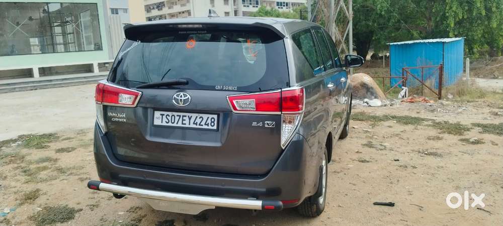 Toyota Innova Crysta 2.4 V 7 Str, 2016, Diesel