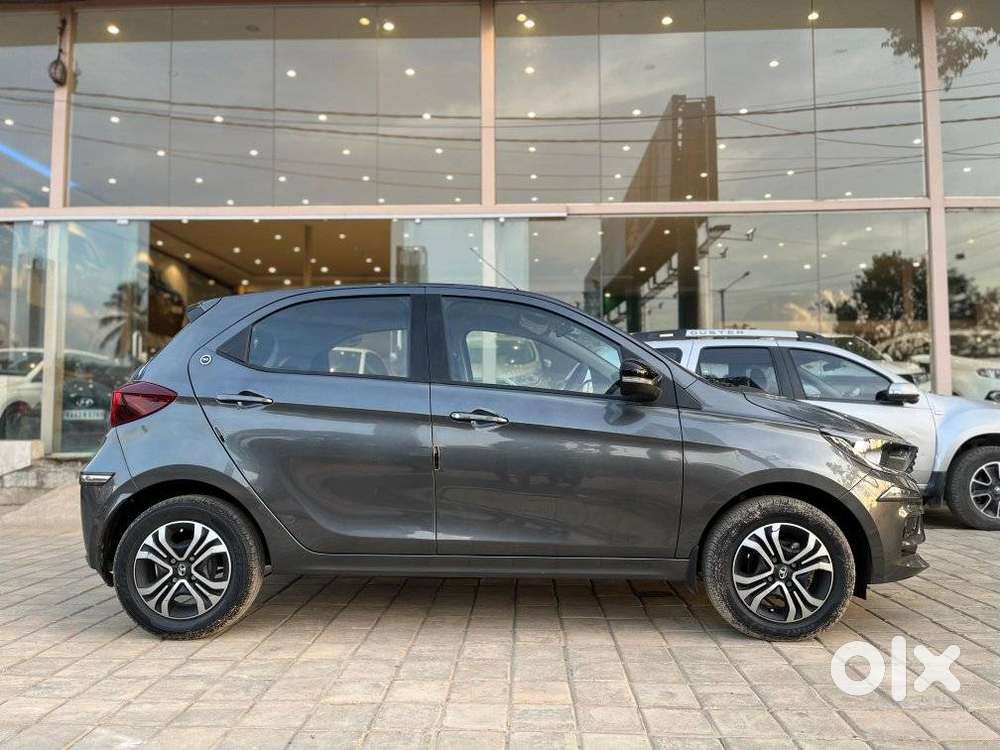 Tata Tiago 1.05 Revotorq Xt, 2023, Petrol