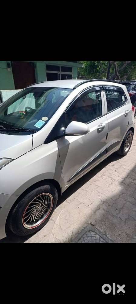 Hyundai Grand I10 1.2 Crdi Sportz, 2015, Diesel