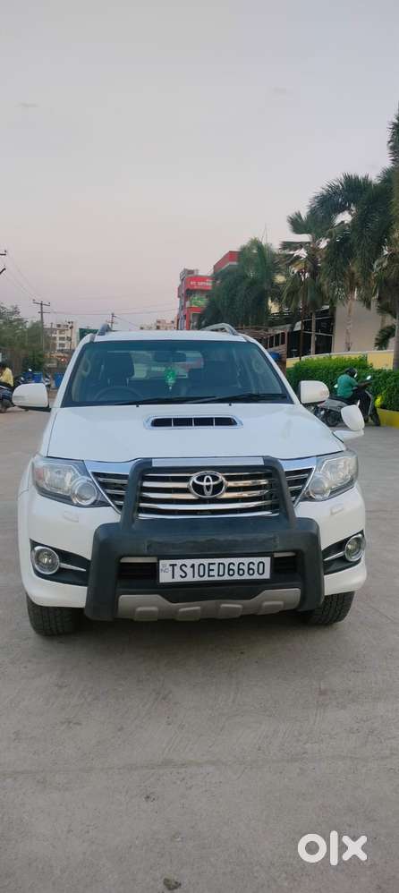 Toyota Fortuner 3.0 4x4 Manual, 2015, Diesel
